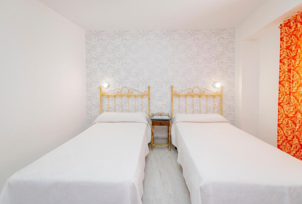 Hotel Manzanito Антекера Экстерьер фото